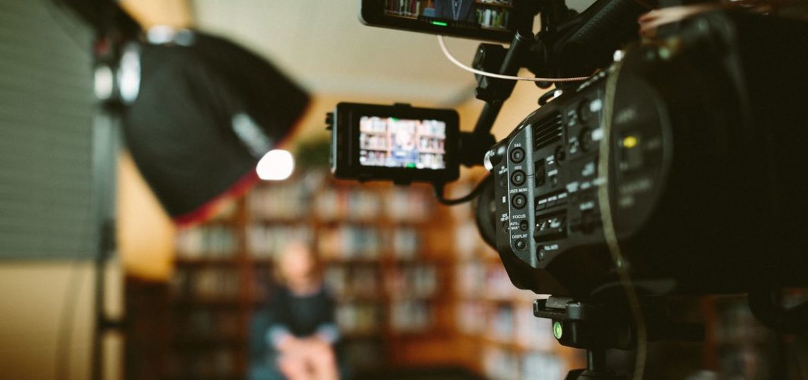 Stiftung Warentest: "Focus TV Test" mit Annika Lau