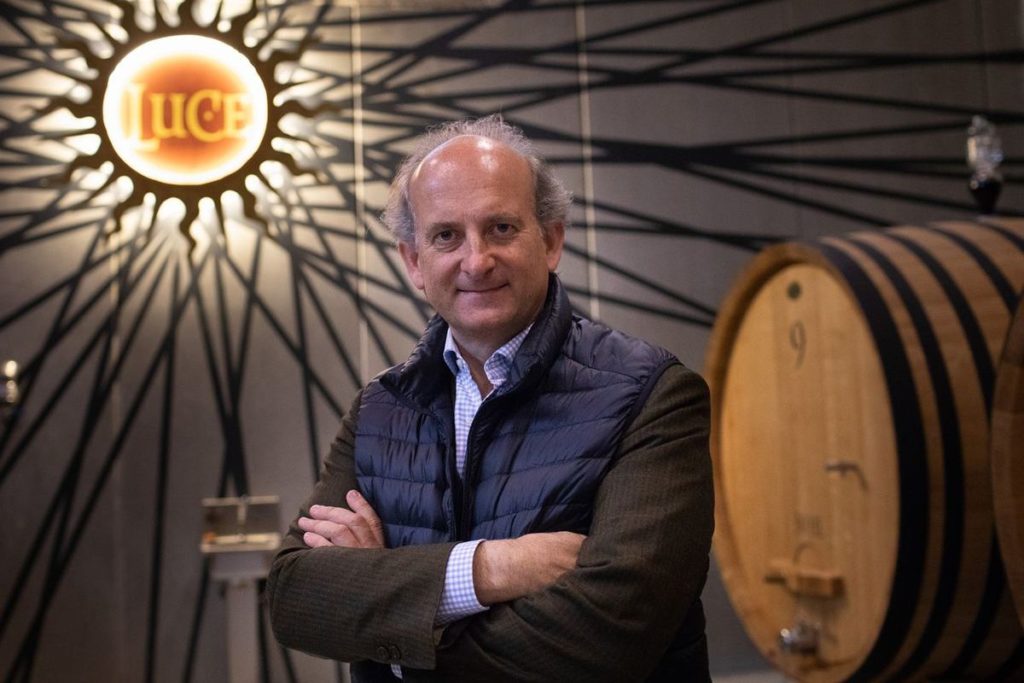 Der neue Weinkeller der legendären Sangiovese-Merlot-Cuvée aus Montalcino jetzt auch für Weinliebhaber geöffnet