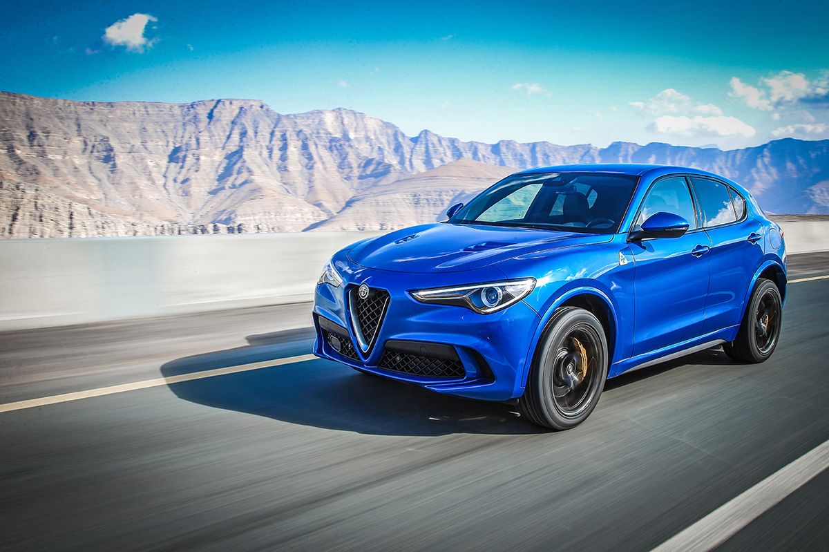 Alfa Romeo Giulia Quadrifoglio und Alfa Romeo Stelvio Quadrifoglio werden vom britischen Magazin What Car? zum „Auto des Jahres“ gewählt