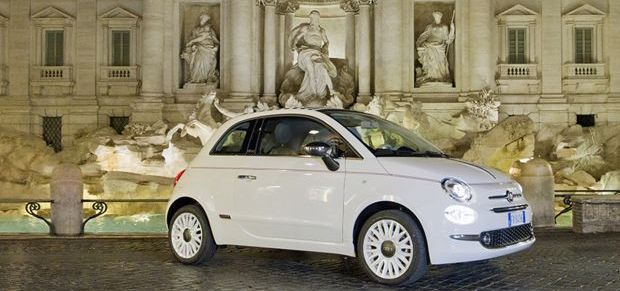 Sondermodell Fiat 500 Dolcevita feiert 62. Geburtstag des ikonischen Cinquecento