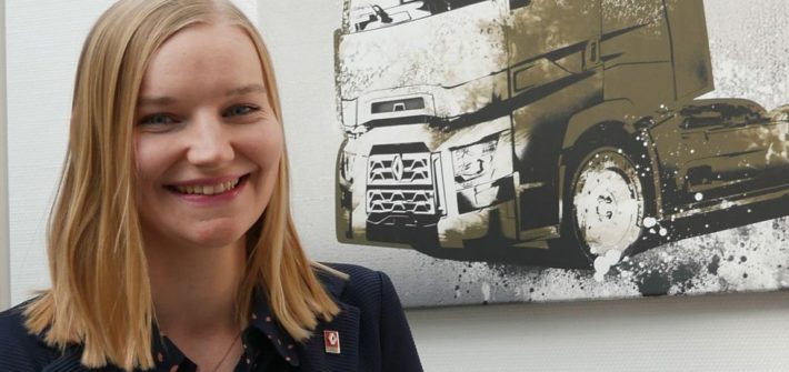 Karin Peemöller: Pressesprecherin für Renault Trucks