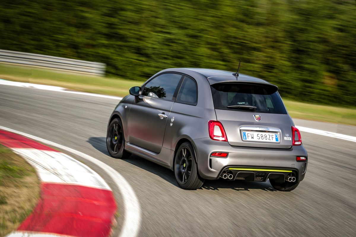 Abarth 595 zum fünften Mal in Folge zum „Best Car“ gekürt