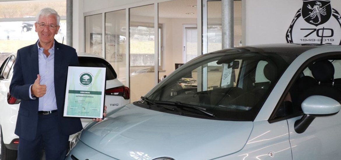 FCA-Partner Autohaus Kummich GmbH als einer der ersten deutschen Vertriebsstandorte bereits für 2020 und 2021 CO2-neutral zertifiziert