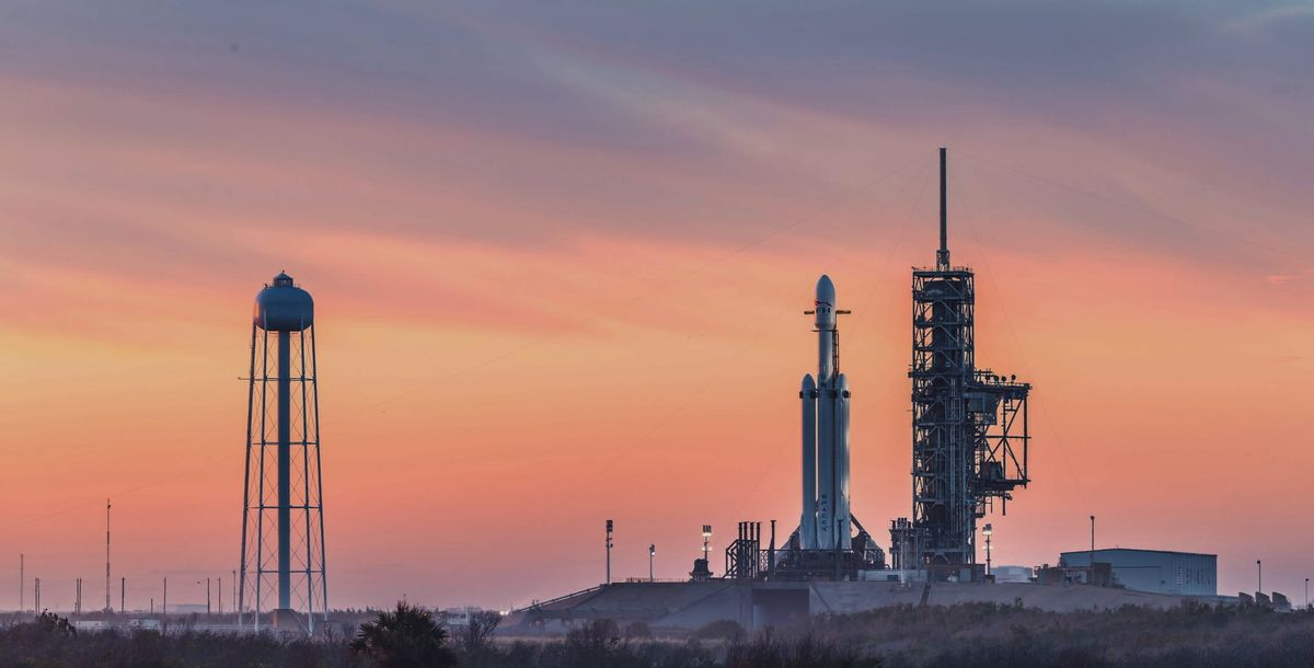 Nachrichtensender überträgt zweiten Startversuch der SpaceX-Rakete "Falcon-9"