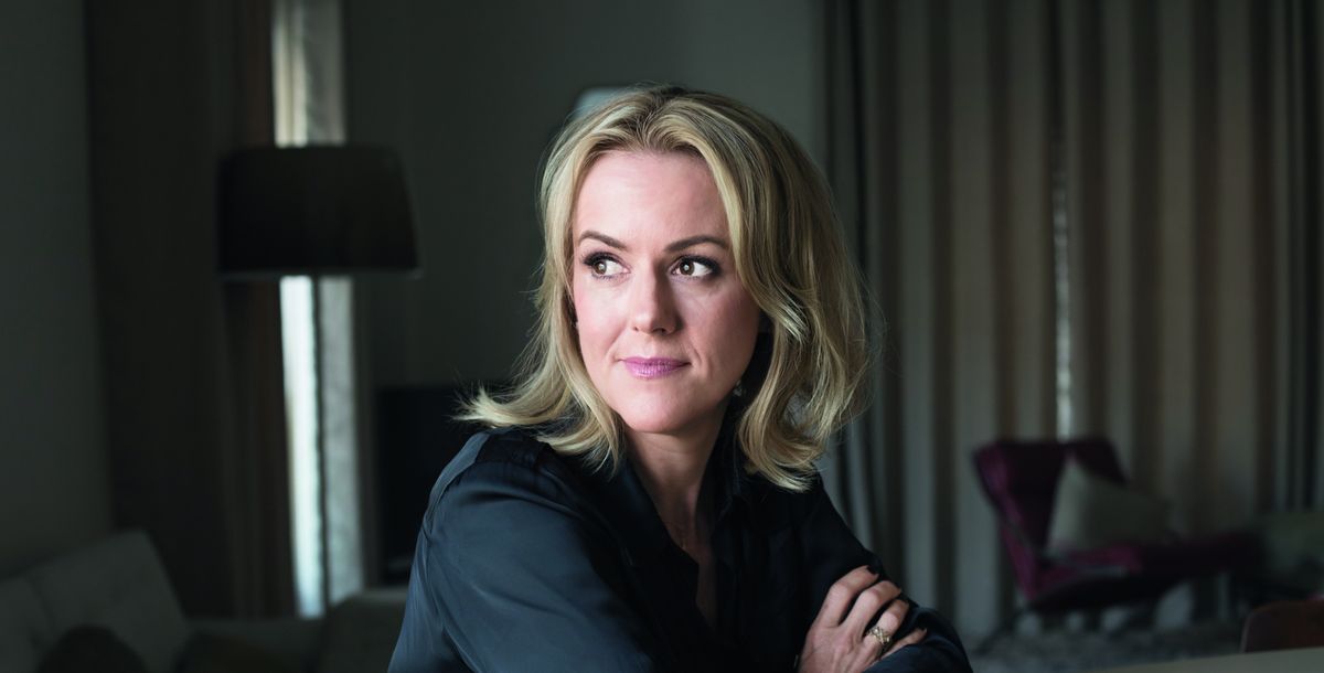 Autorin Jojo Moyes liebt die Sat.1-Adaption ihres Romans