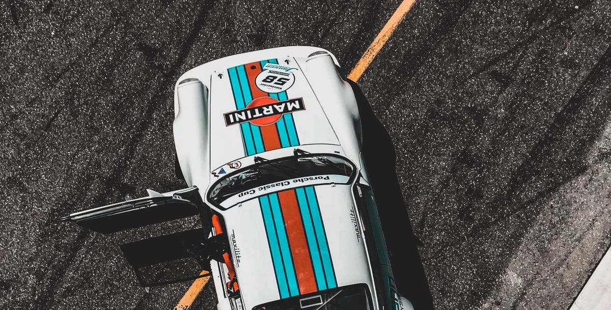 9:11: Porsche startet Podcast