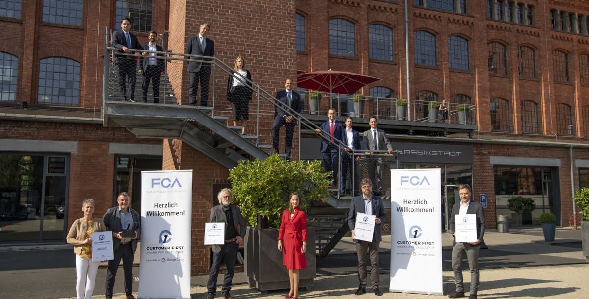 FCA Germany zeichnet die ersten Handelspartner für exzellentes Kundenerlebnis mit dem "Customer First Award for Excellence" aus