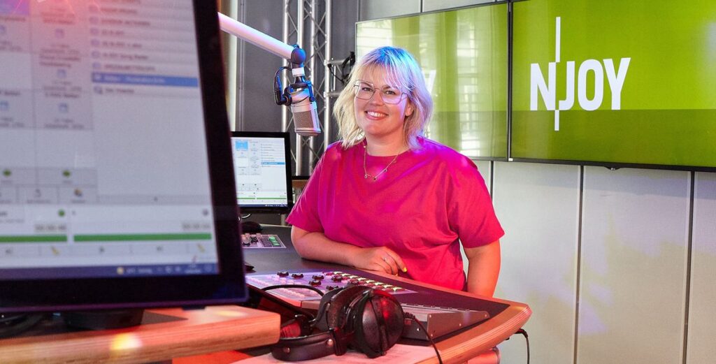 Martina Schönherr moderiert die N-Joy Morningshow