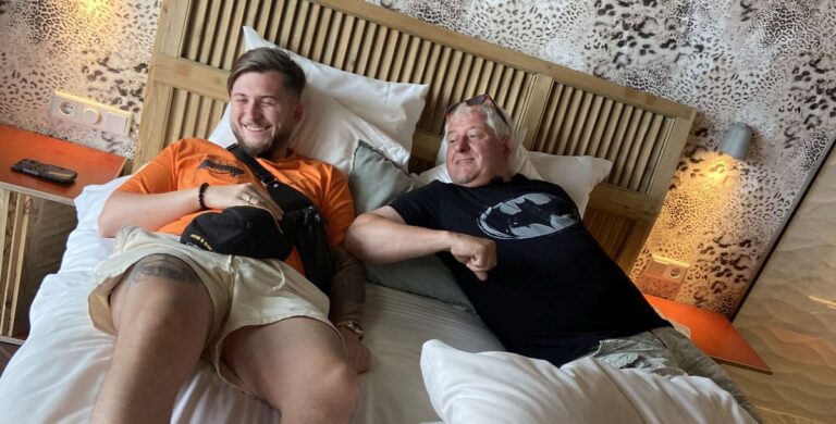 "Die Holiday Crew" testet im TV den Urlaub