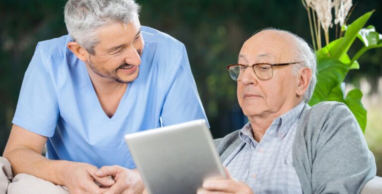 Modernes Hilfsmittel - Videogespräche für Senioren