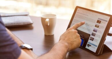 LinkedIn - Netzwerk für Kredite, Solarpanels und Versicherungen