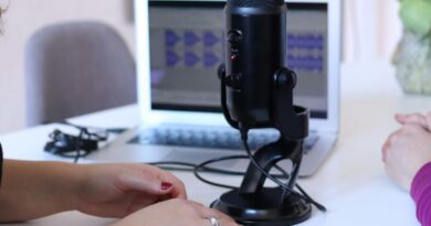 "Kurzer Freitag" - Agenturpodcast von Wake up Communications ohne Break