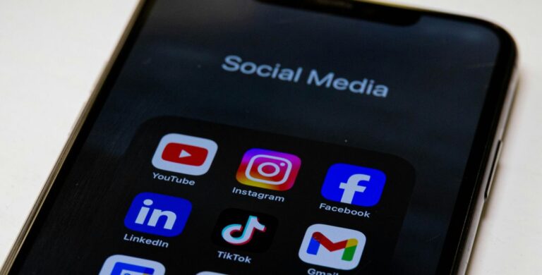Rückgang organischer Reichweite - Unternehmen stärker auf Paid Media angewiesen
