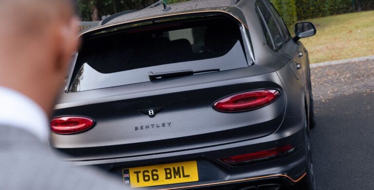 Bentley Motors verpflichtet Cody Gakpo als Markenbotschafter