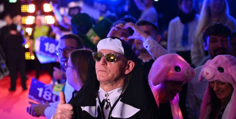 Das Aufgebot für die "Promi-Darts-WM 2026"