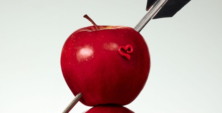 Desigual x Nicki Nicole - Kampagne "Boys Lie" zum Valentinstag