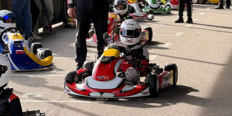 Motorsport-Talent Vincent Bert (9) - 120 km/h im Rennkart