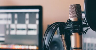 VDI-Podcast "Technik aufs Ohr" - Christopher Baczyk übernimmt Moderation