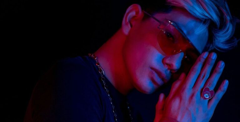 Cyberpunk Clothing vs Techwear: What’s the Difference (and Which One Fits You)?