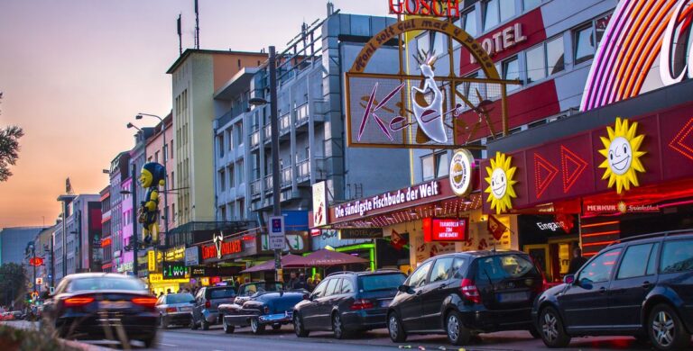 "Reeperbahn privat!" - Trauer, Neustart und Chaos