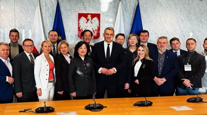 Wirtschaftsdiplomatie - hochrangige Delegation aus Shenzhen im Polnischen Parlament
