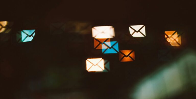 Betrugswelle im Netz - Deutsche verlieren viel Geld