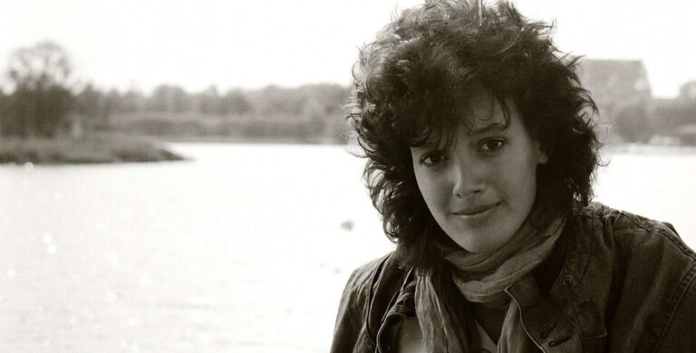 Flashdance (1983): Was steckt hinter der legendären Szene?