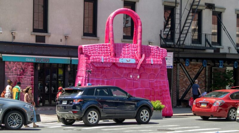 Superfakes aus Berlin - der Luxus-Handtaschen-Betrug