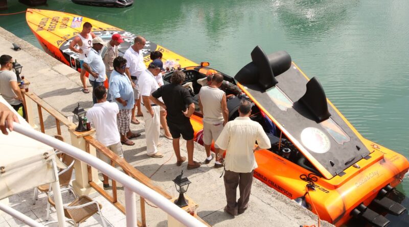 Ein Tribut in Mar-a-Lago: Roger Klüh kehrt nach Florida zurück, um den Präsidenten zu ehren, der die Apache Star nach Hause brachte