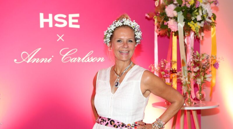HSE feiert Midsommar mit Anni Carlsson