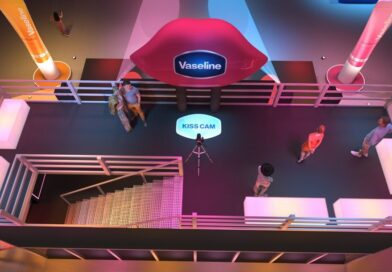 Vaseline Lip lädt Gen Z ein - "Slide Into Real Life"