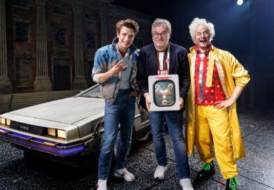 Elton übernimmt Gastrolle in "Zurück in die Zukunft"